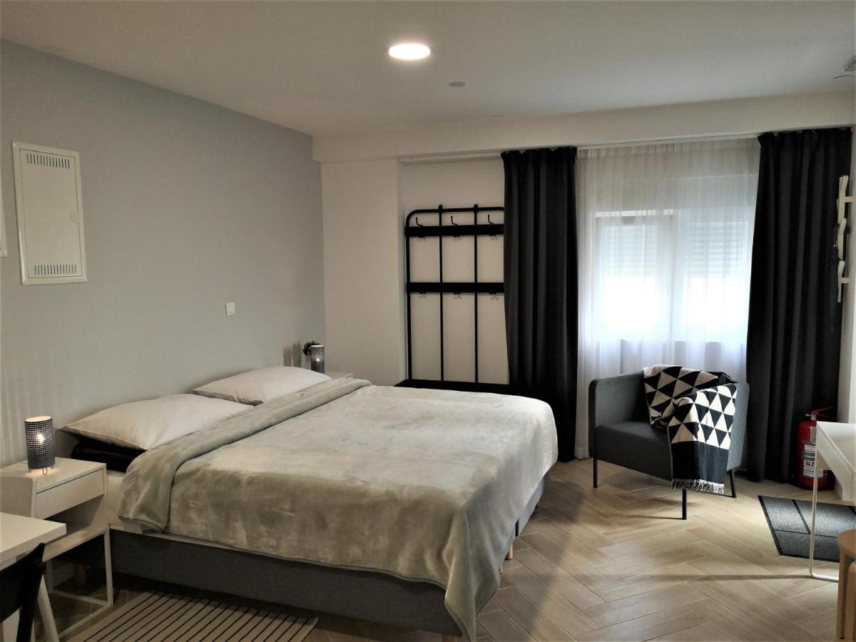 Rooms At Zajceva 34 Zagreb Bagian luar foto