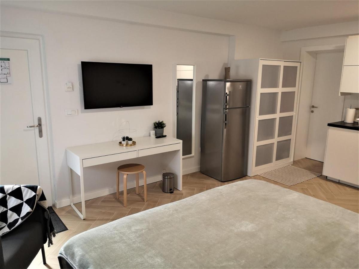 Rooms At Zajceva 34 Zagreb Bagian luar foto