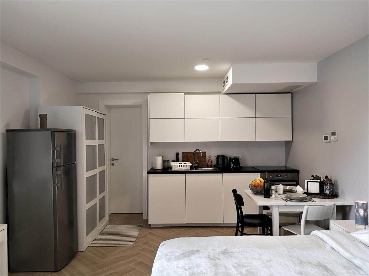 Rooms At Zajceva 34 Zagreb Bagian luar foto