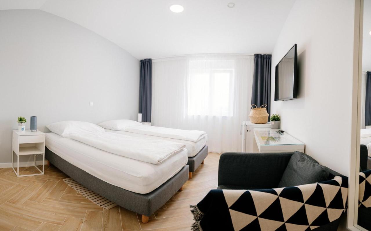 Rooms At Zajceva 34 Zagreb Bagian luar foto